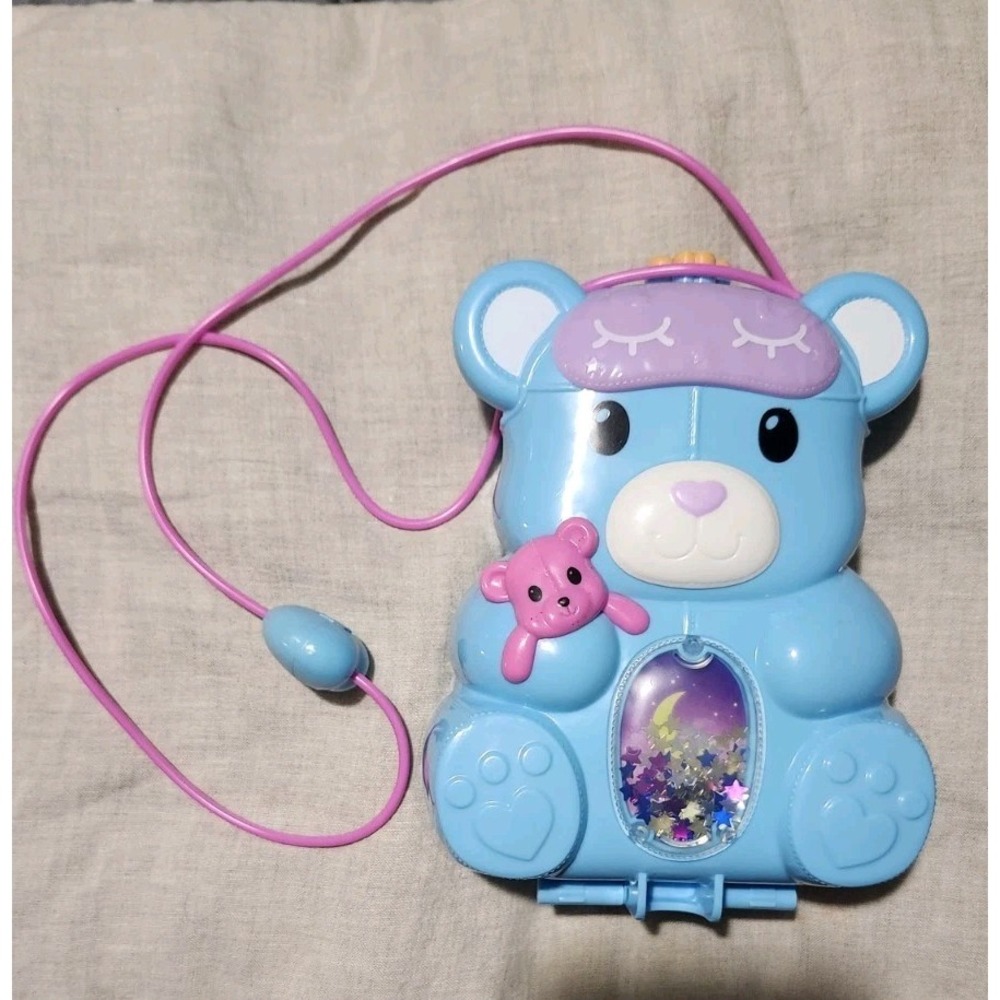 Mattel 2021 Polly Pocket Teddy Bear Purse Playset w/ Accessories. Very Good Cond